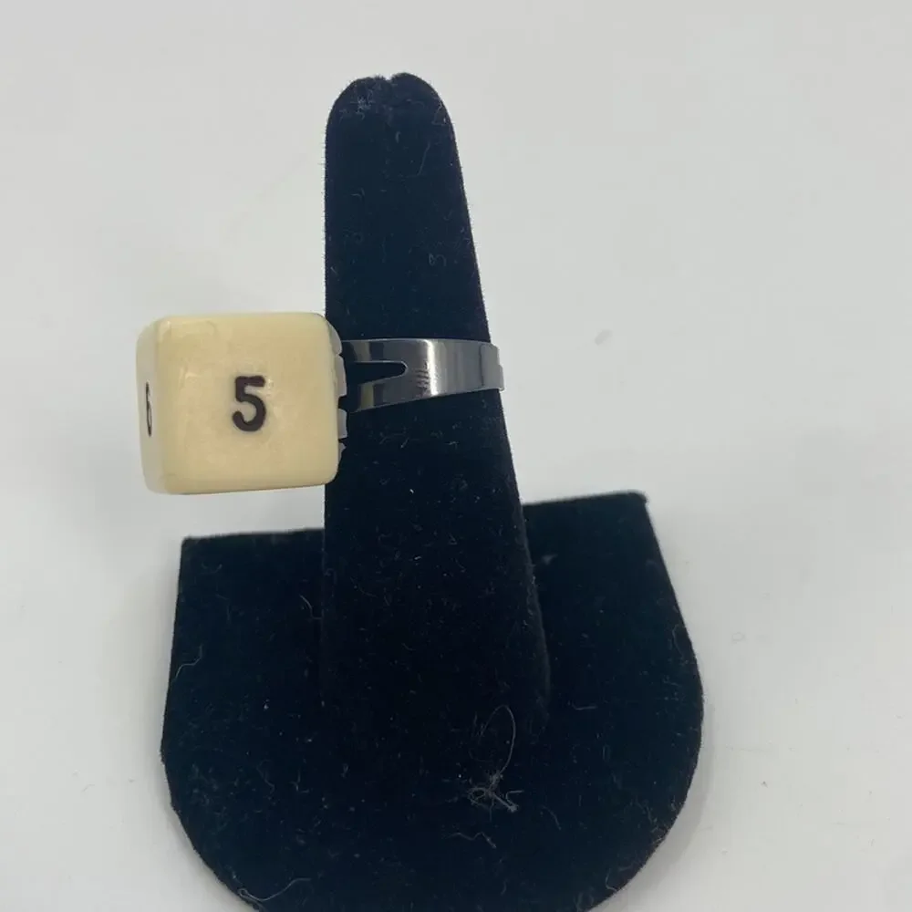 D and D Dice Ring